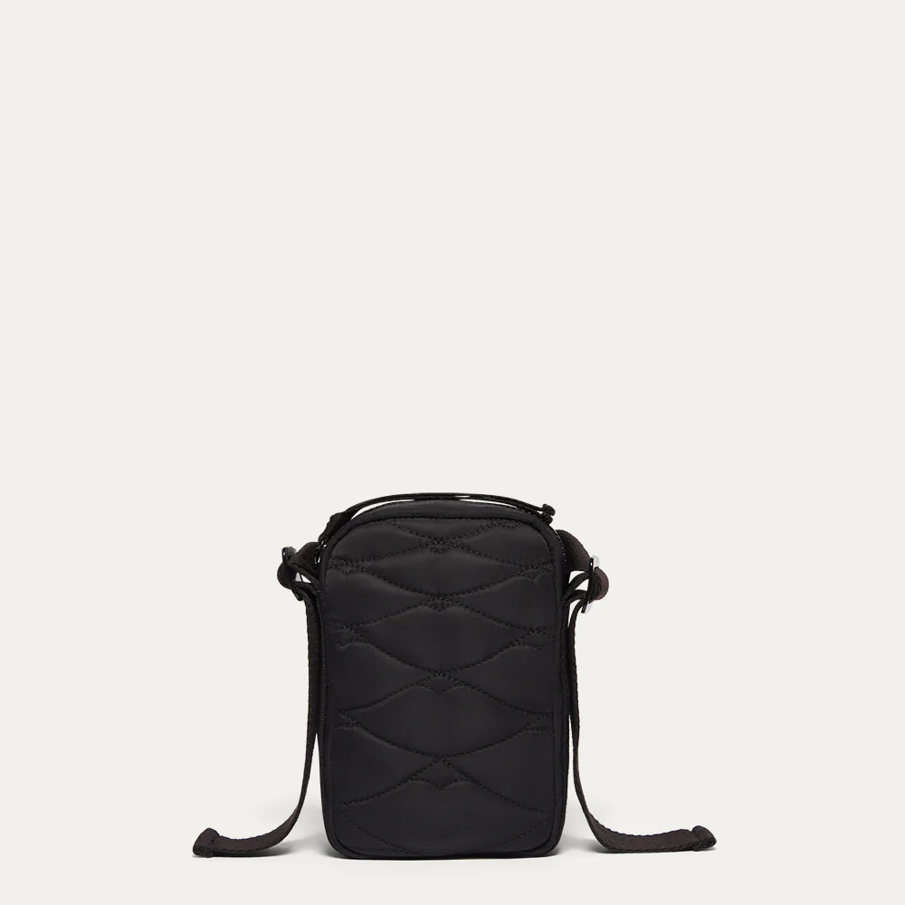 BLACK QUILTED LIP PHONE CROSSBODY BAG - Image 3
