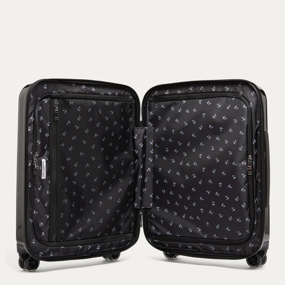 BLACK LIPS & KISSES TRAVEL SET - Image 3