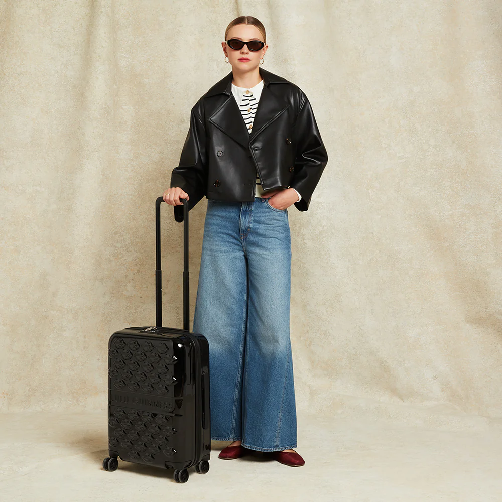 BLACK LIPS & KISSES TRAVEL SET - Image 5