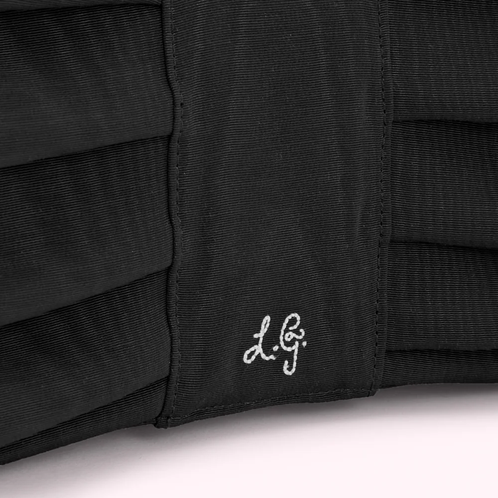 BLACK MOIRE BOW CLUTCH - Image 6