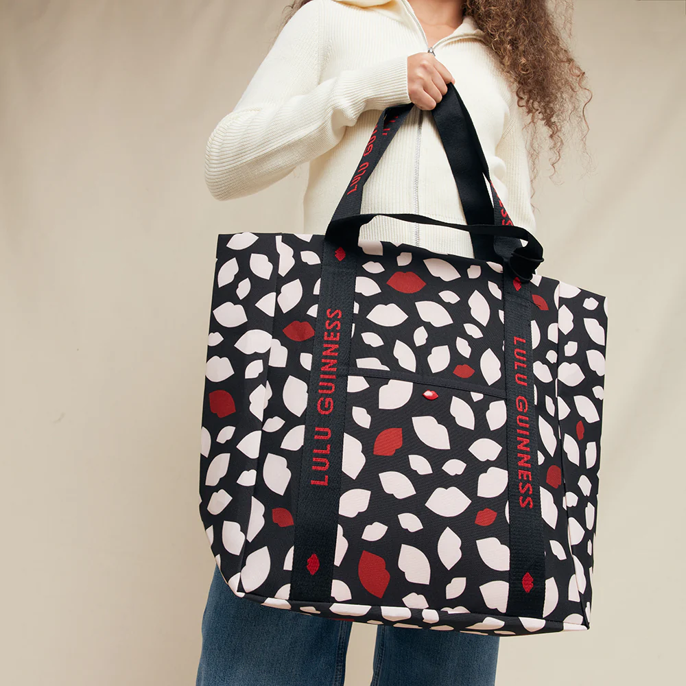 BLACK MULTI FLURRY OF KISSES SHOPPER TOTE BAG - Image 9