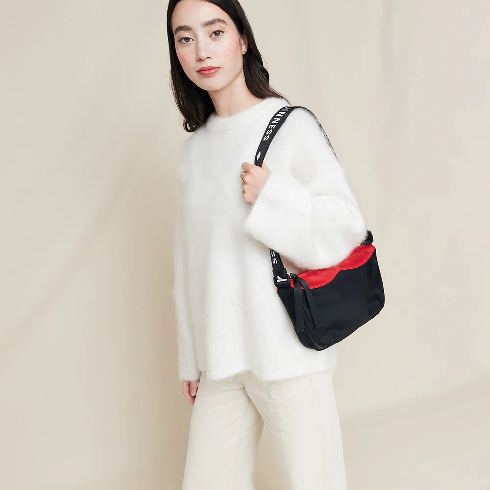 BLACK MULTI PUCKER UP LIPS BAG - Image 6