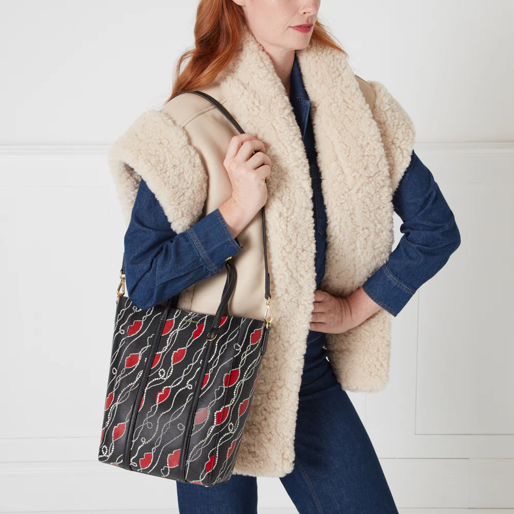 BLACK PEARLY LIP PRINT GARBO TOTE BAG - Image 8