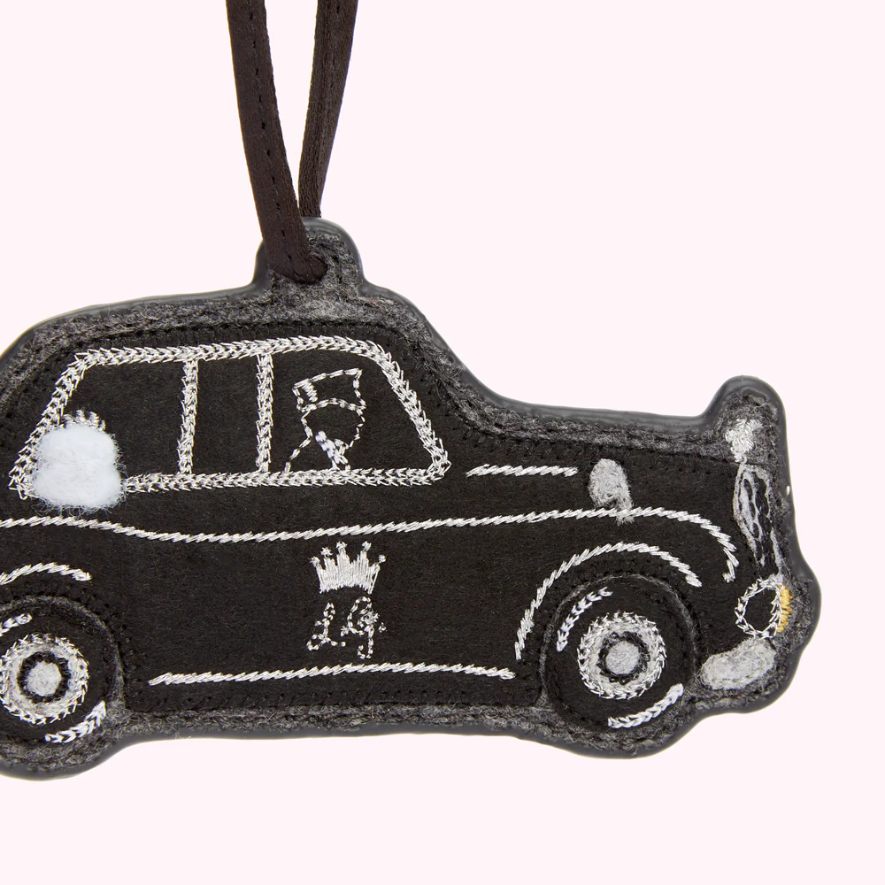 CHARCOAL QUEENS JUBILEE CAR CHARM - Image 3