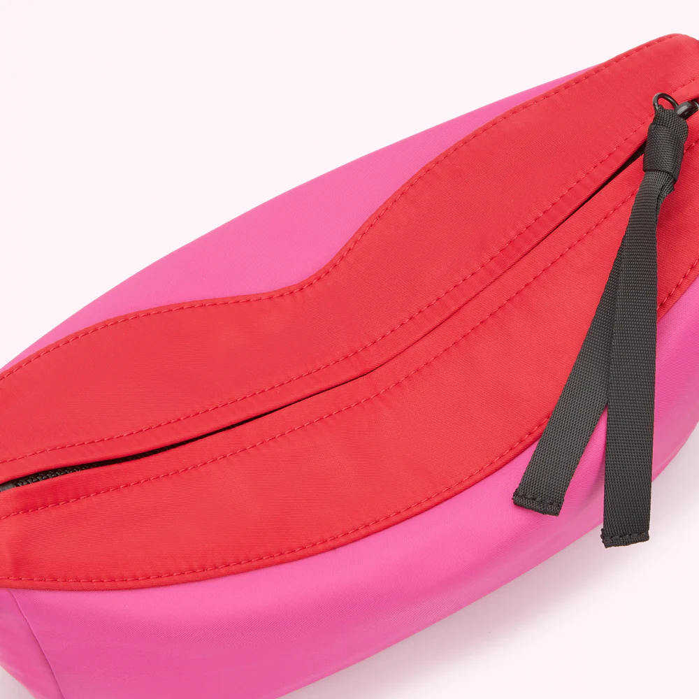 HOT PINK PUCKER UP LIPS BAG - Image 7