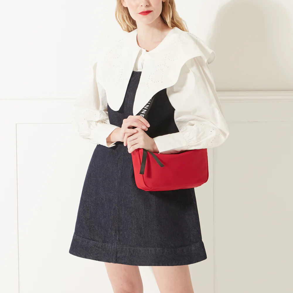 LULU RED PUCKER UP LIPS BAG