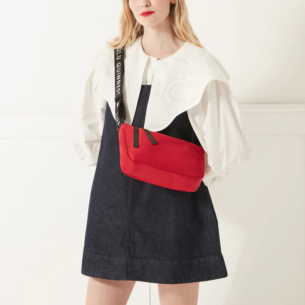 LULU RED PUCKER UP LIPS BAG - Image 8