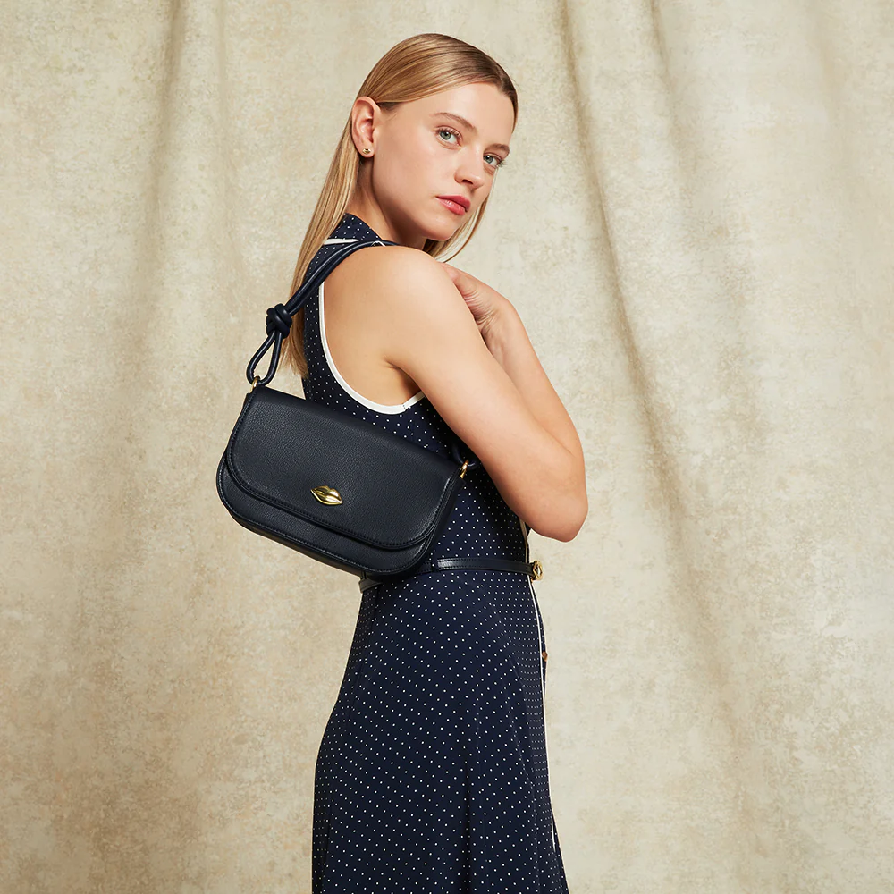 NAVY LEATHER CARA CLUTCH BAG - Image 6