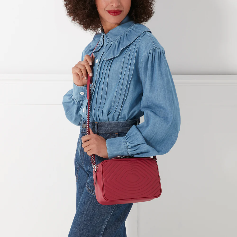 RASPBERRY LIP QUILTED BELLA CROSSBODY BAG - Image 7