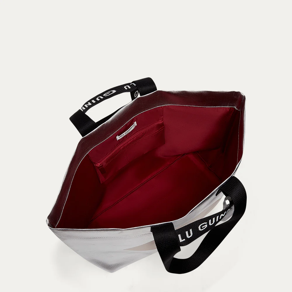 SILVER LIP TOTE & LUNA STUD EARRING GIFT SET - Image 3