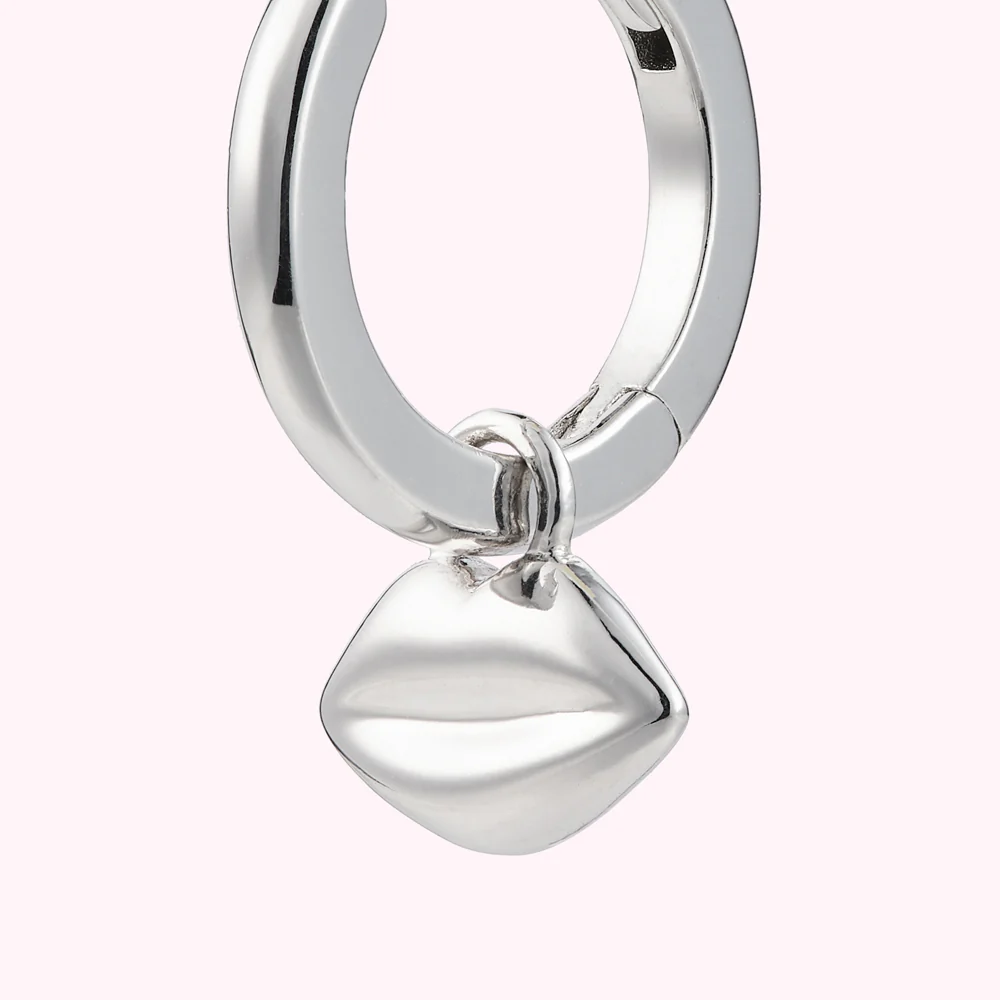 STERLING SILVER LUNA LIP SMALL HOOP EARRINGS - Image 3